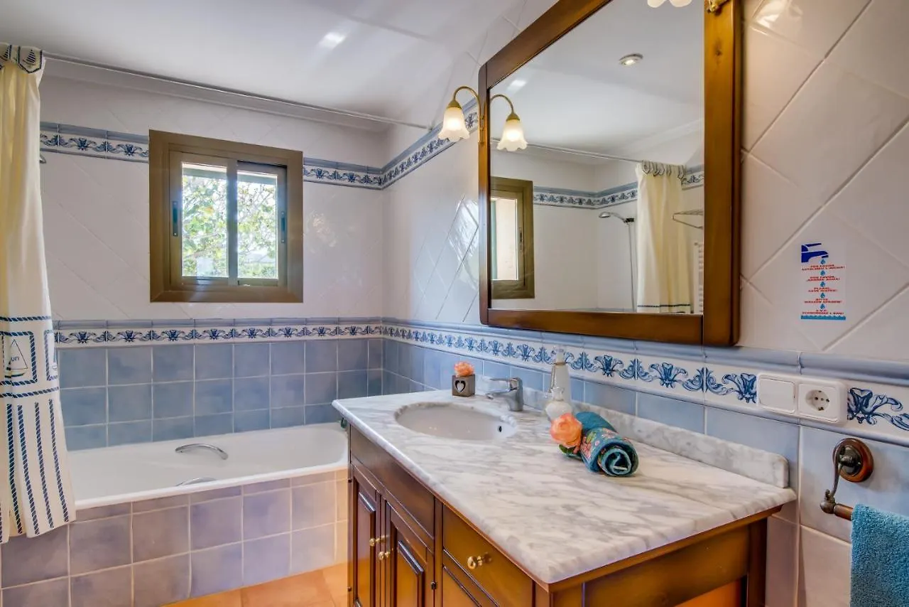 Ideal Property Mallorca - Siona Port de Alcudia  Country house
