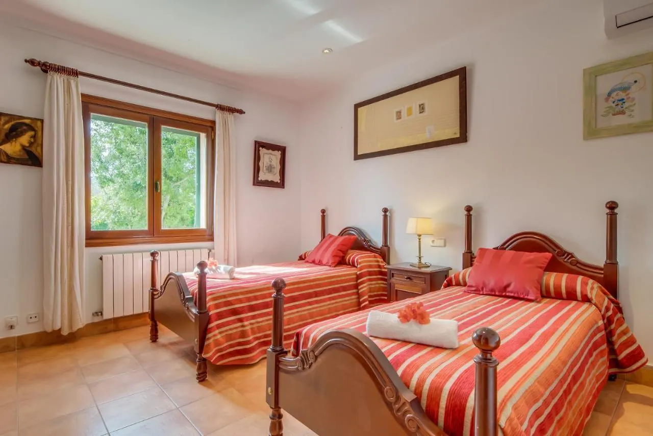 Ideal Property Mallorca - Siona Port d'Alcúdia 0*,